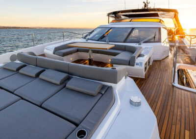 Sunseeker 100 Yacht, Inglaterra